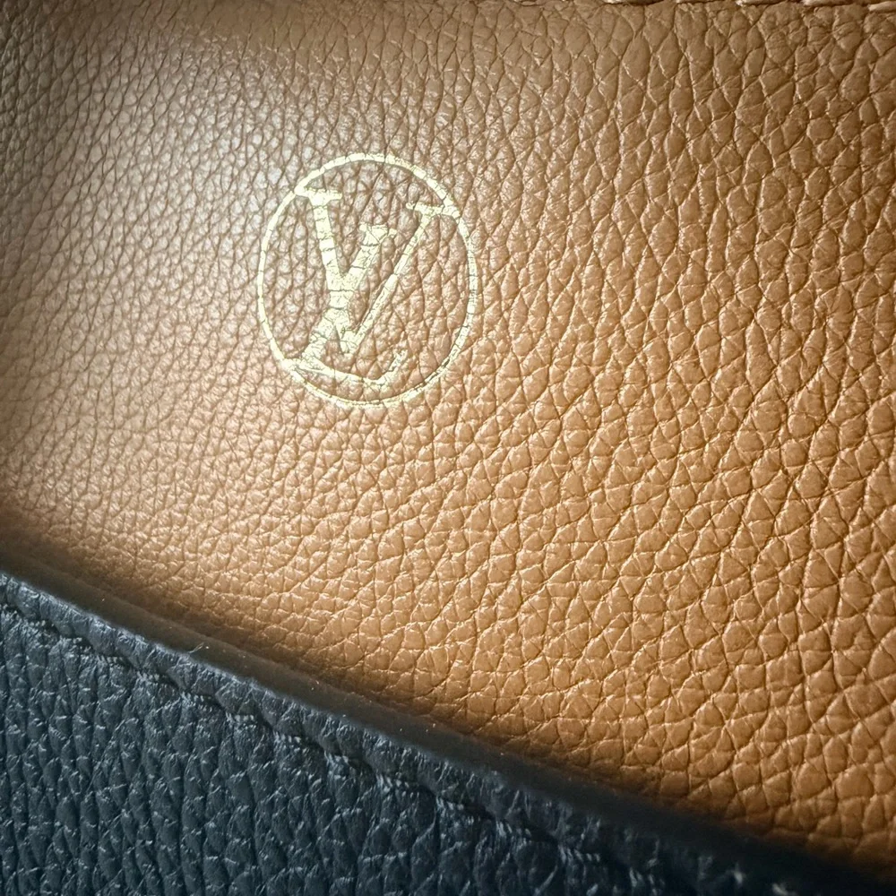 Louis Vuitton Monogram On My Side MM Calfskin Leather Top Handle Bag - Picture 8 of 11